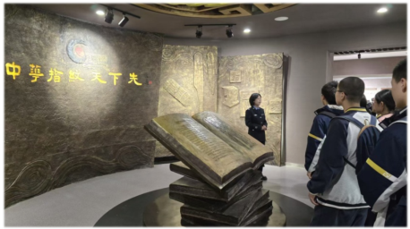 C:\Users\HP\Documents\WeChat Files\wxid_5de8oym6v76w22\FileStorage\Temp\8084b2c83e7e62c790042f4fe83a313.jpg
